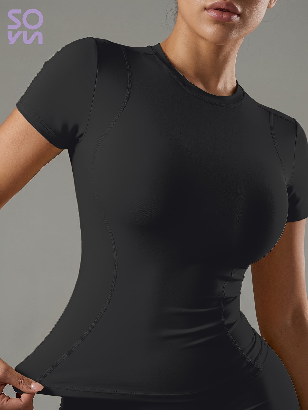 Quick-Dry Round Neck Yoga Tee - Black
