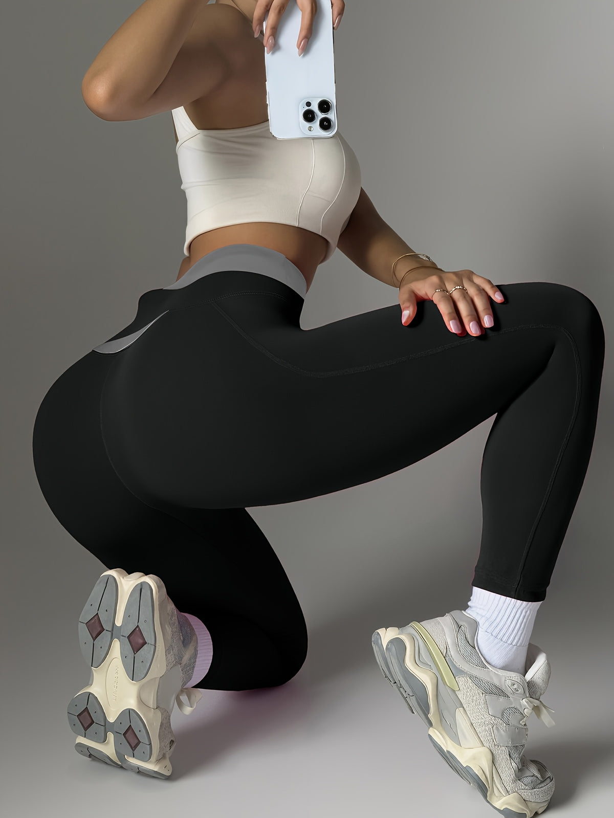 Colour Block V Waist Leggings - Black