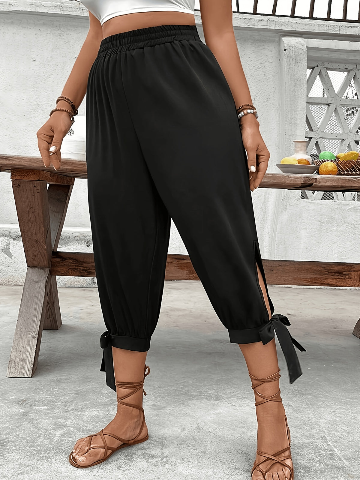 Side Slit High Waist Capri Leggings - Black