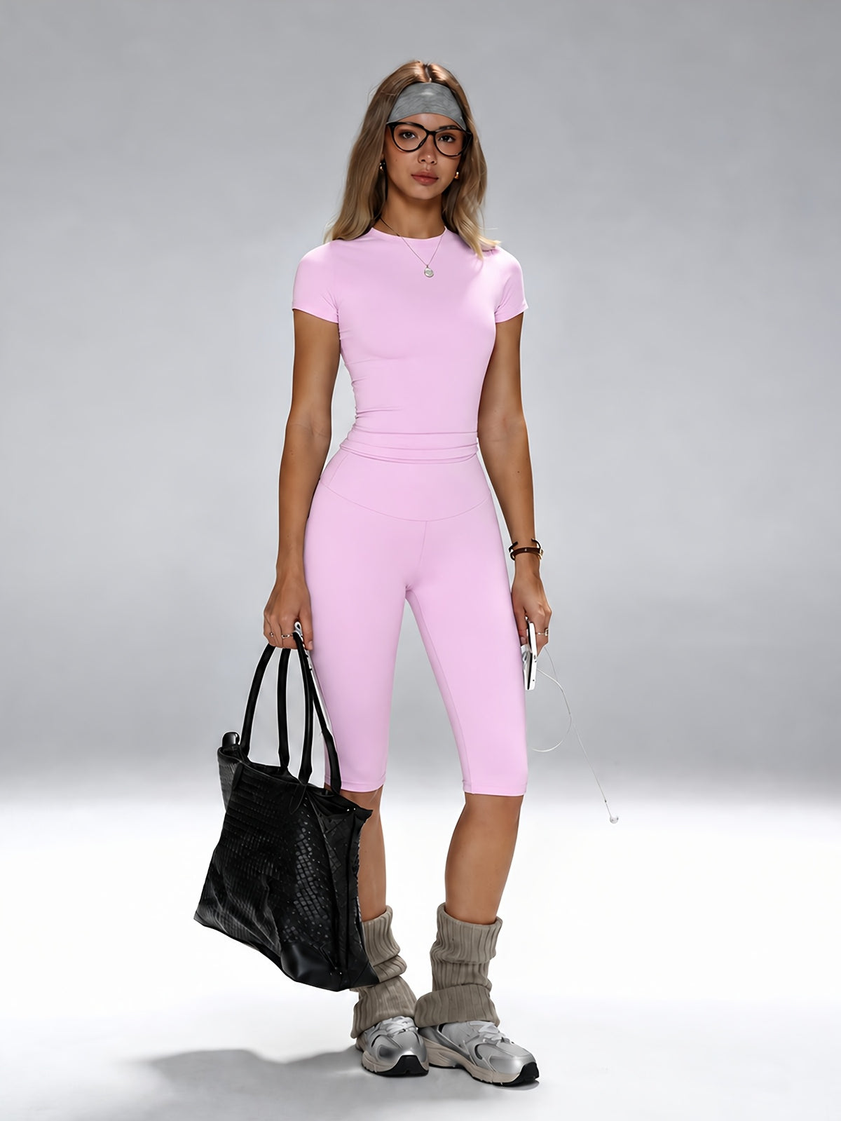 Round Neck Tee & Lifting Cropped Pants Set - Sakura Pink