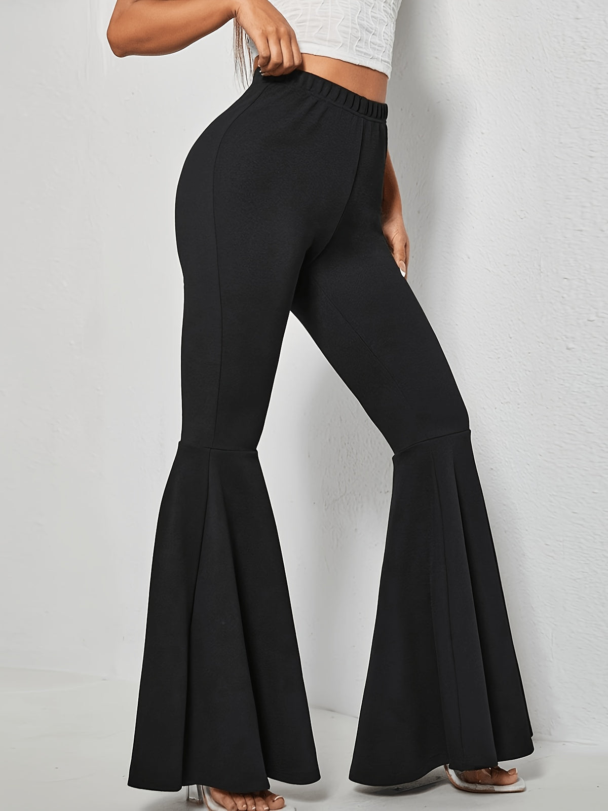 Waist Cinching Slim Thigh Flare Yoga Pants - Black