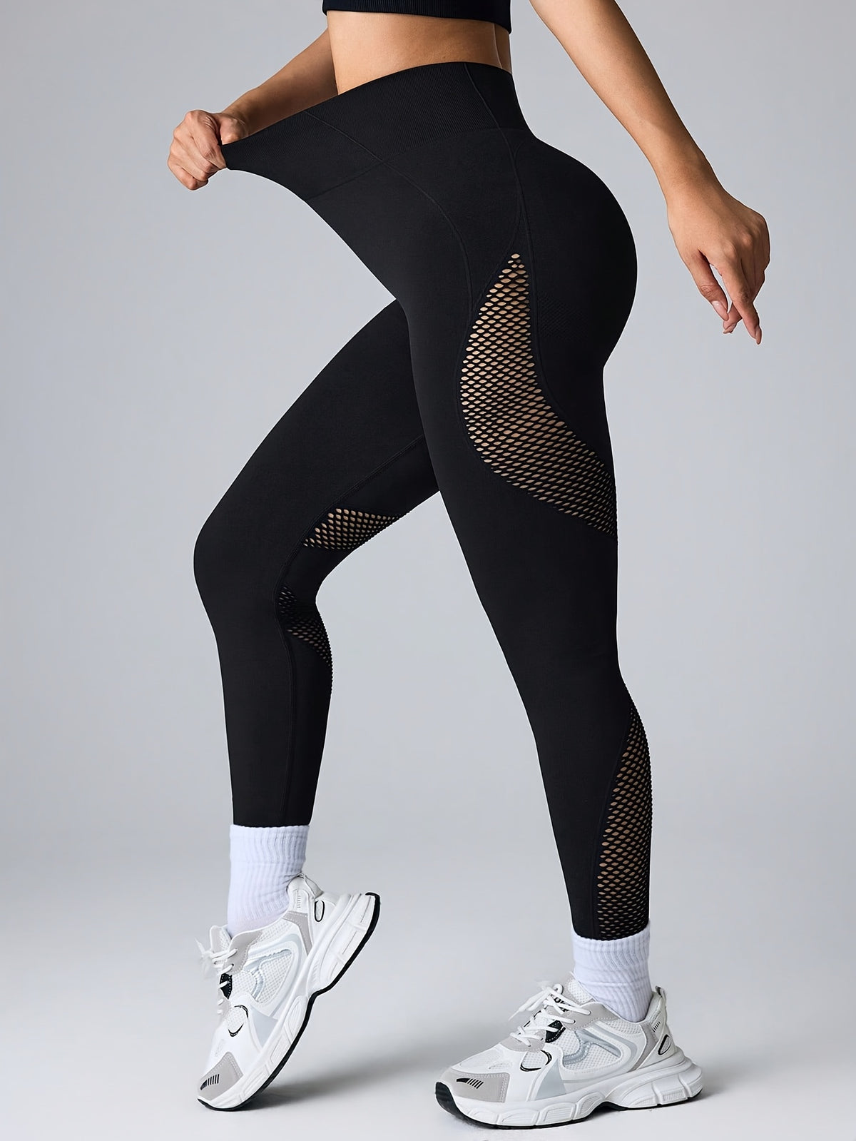 Cutout Panel Seamless Leggings - Black
