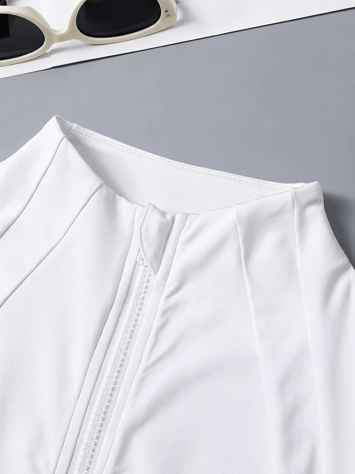 Thumbhole Stand Collar Full Zip Jacket - White