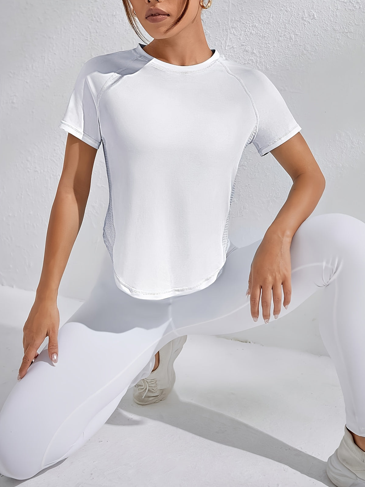 Underarm Mesh Panel Breathable Tee - White