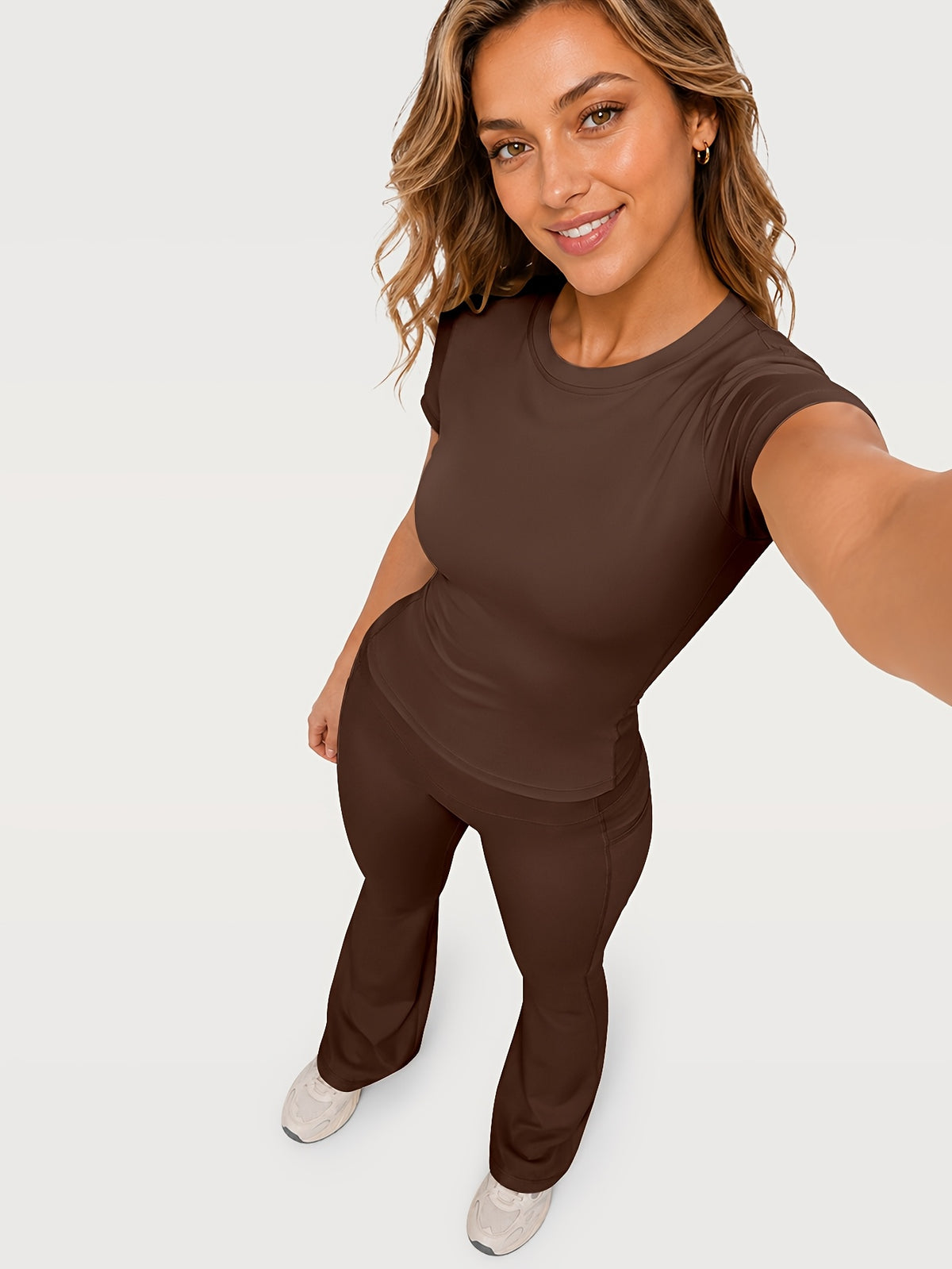 Fitted Tee & Flare Pants Set - Brown