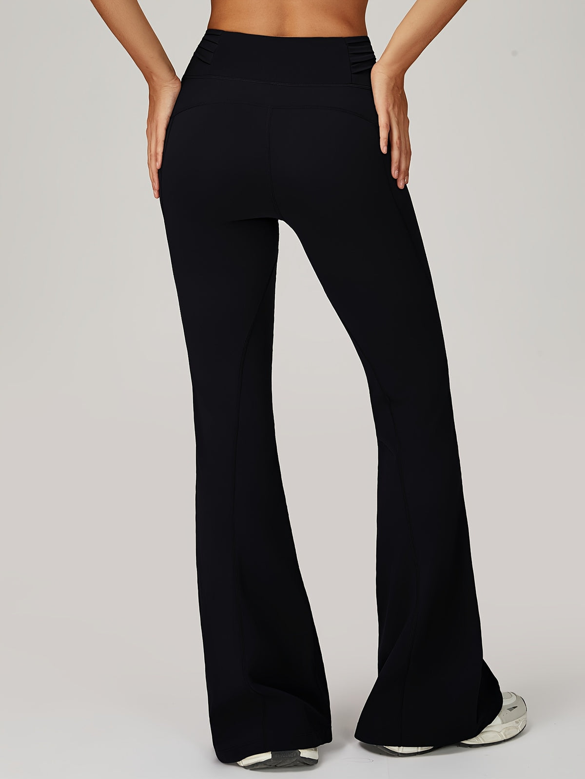 Fitted Flare Yoga Pants - Black