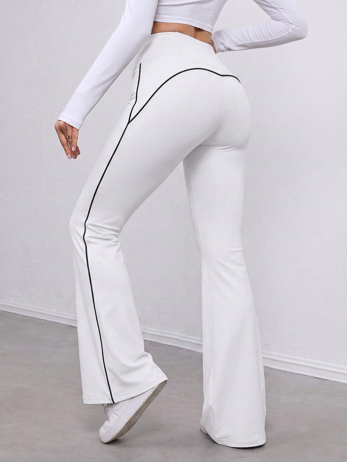 V-Front Contrast Line Flare Pants - White
