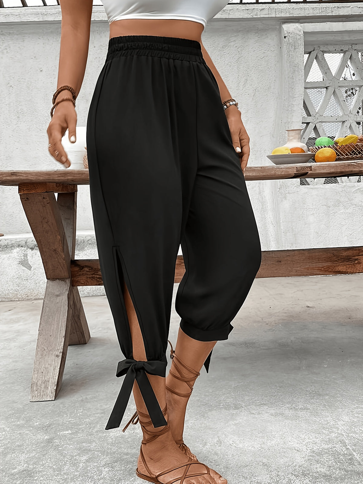 Side Slit High Waist Capri Leggings - Black
