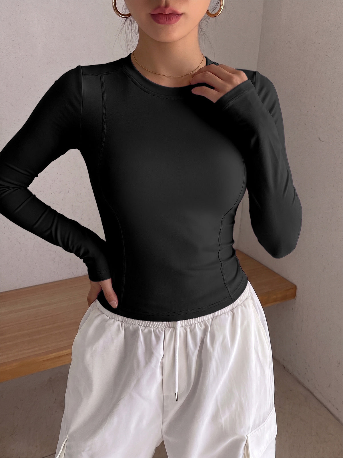 Round Neck Shaping Long Sleeve Top - Black