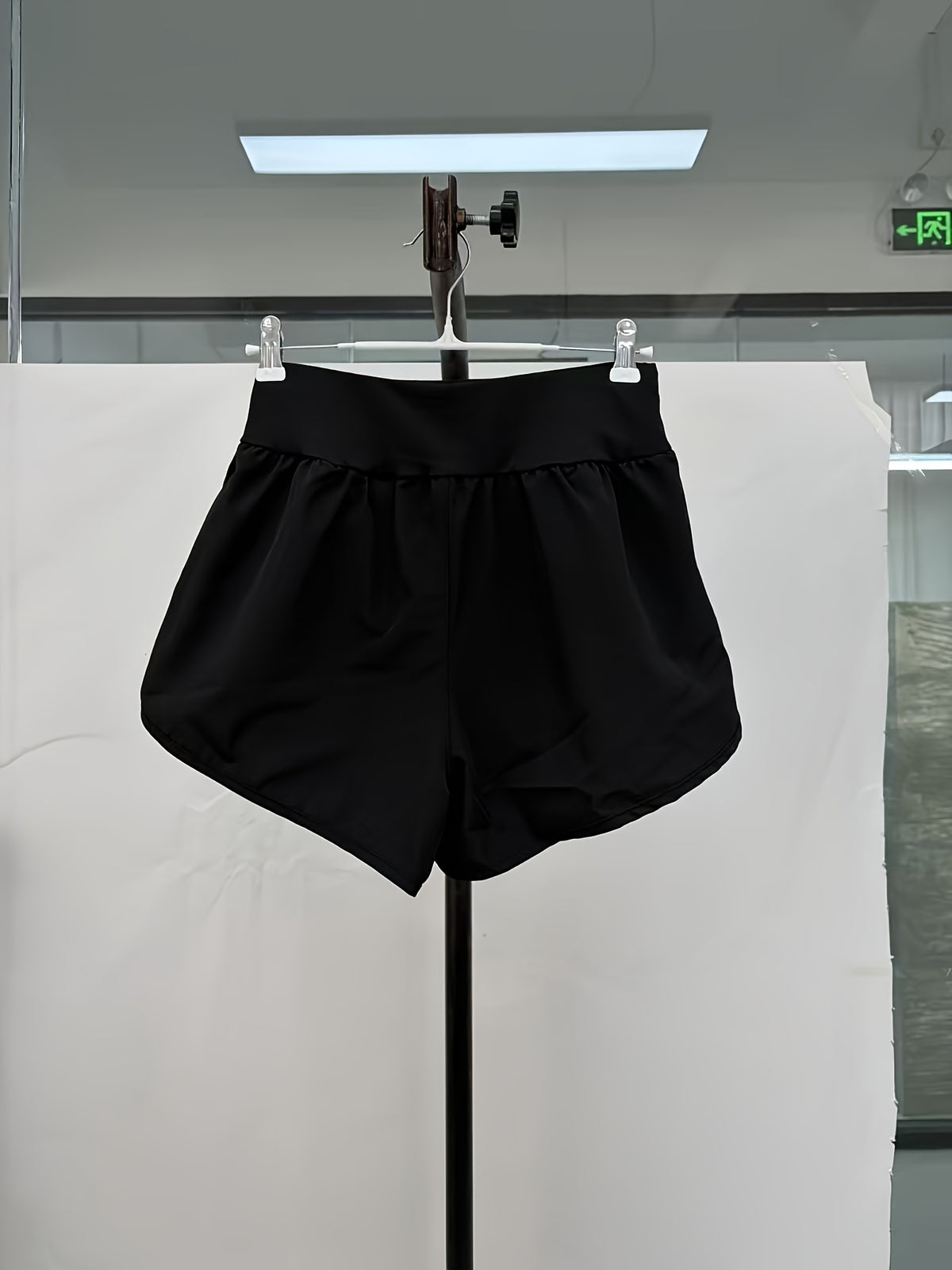 Loose Fit Yoga Shorts - Black