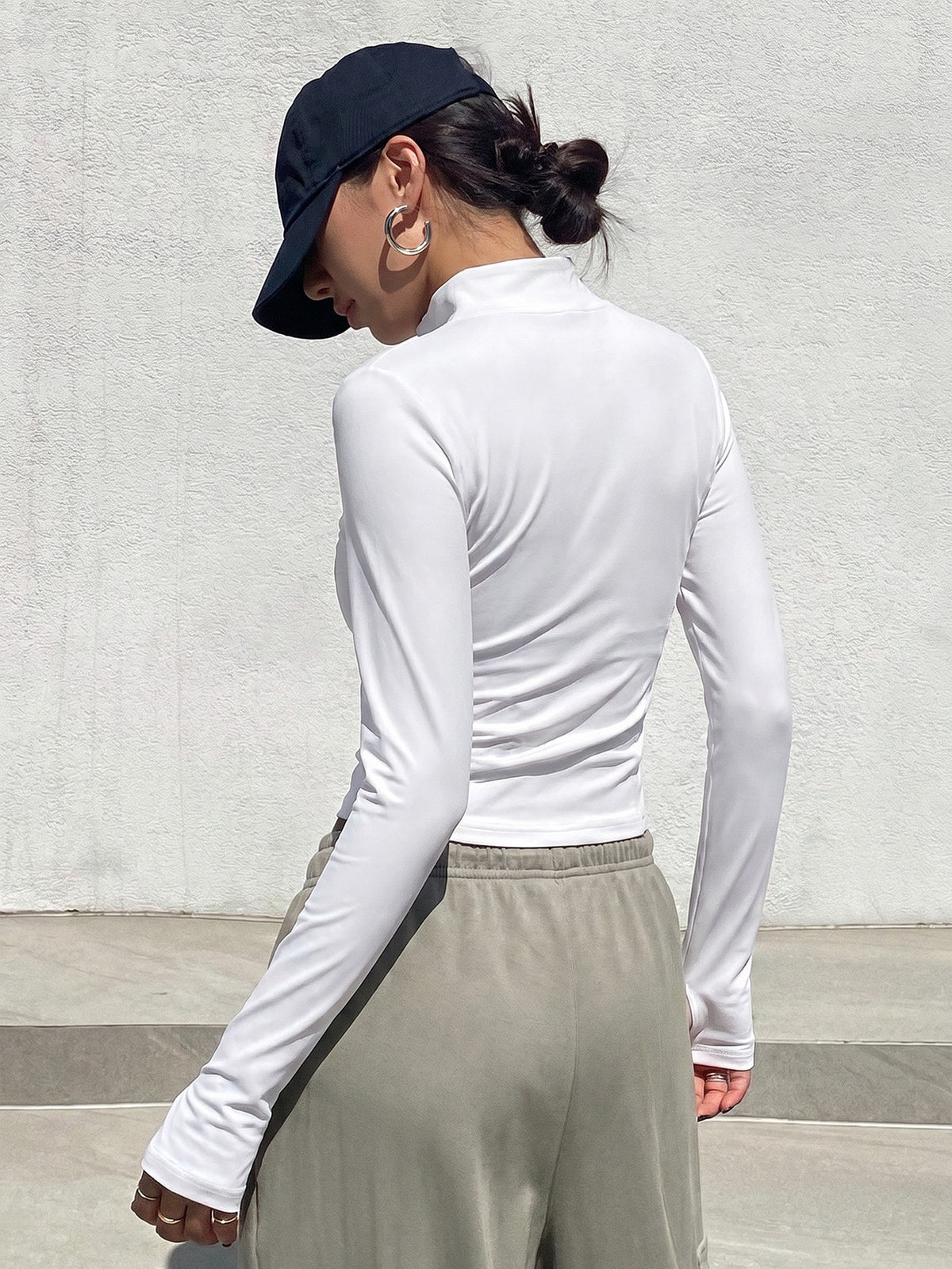 Sweat Absorbent Stretch Sports Jacket - White