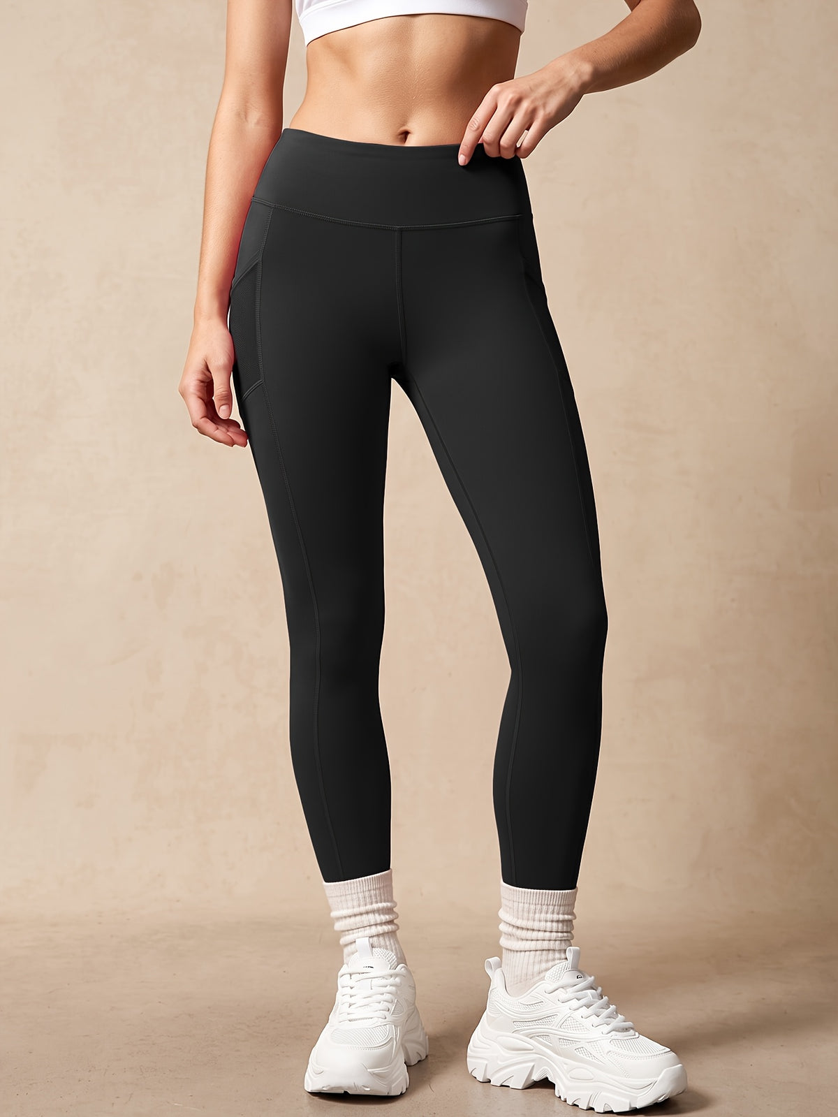 Mesh Side Pocket Lifting Leggings - Black