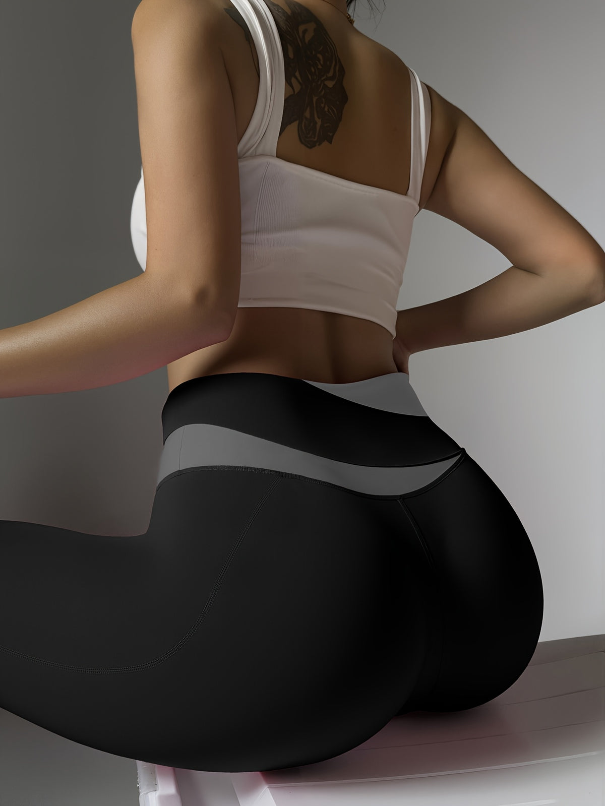 Colour Block V Waist Leggings - Black