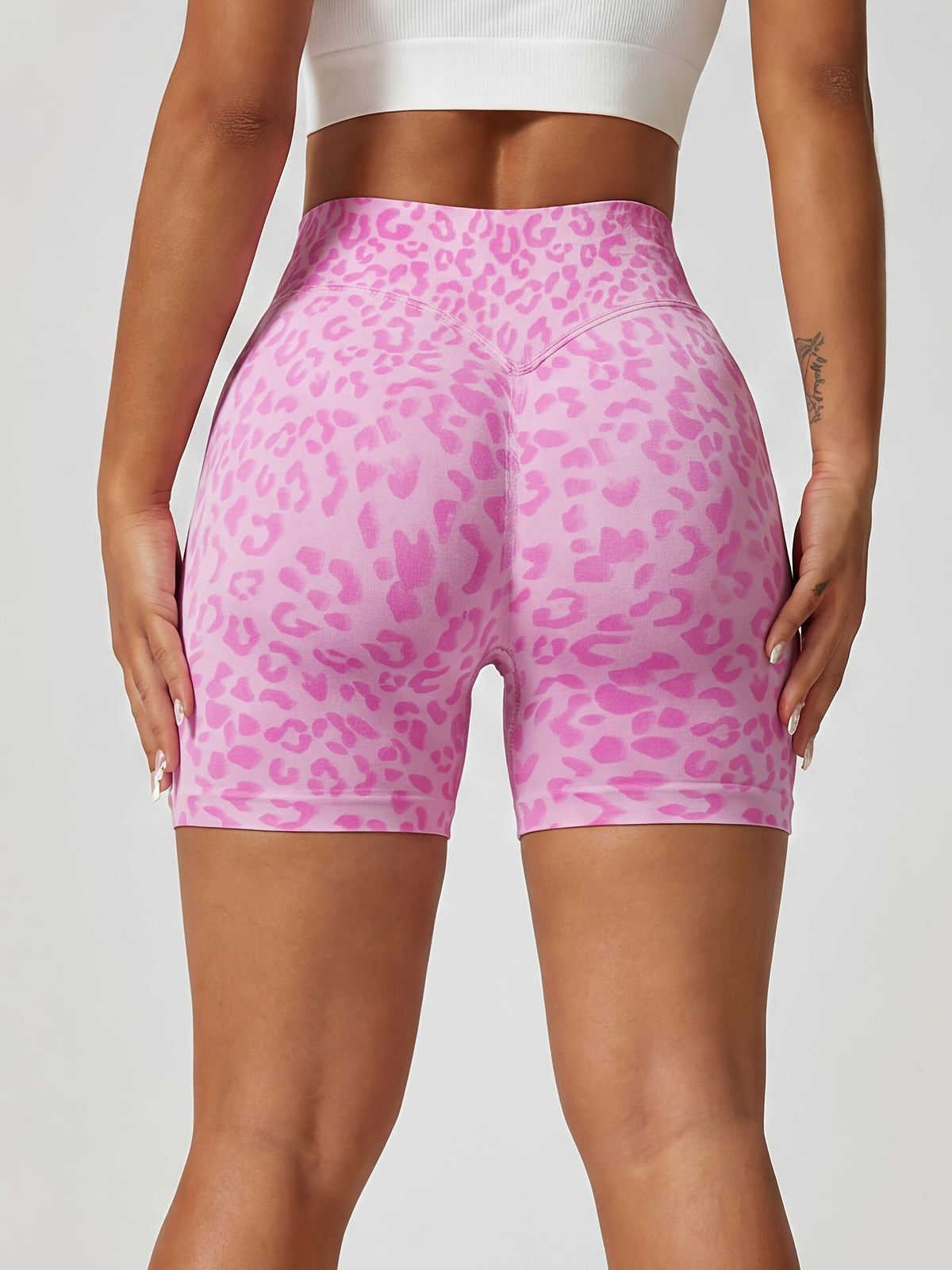 Leopard Seamless Ribbed Biker Shorts - Pink