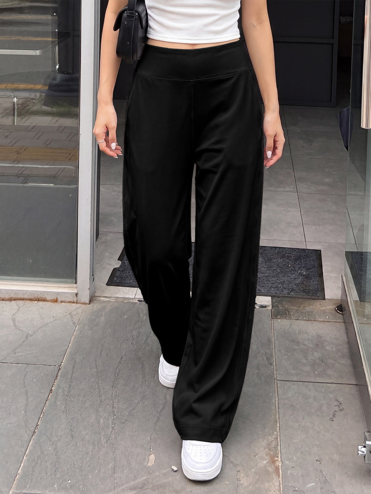 Back Pocket Straight Leg Stretch Pants - Black