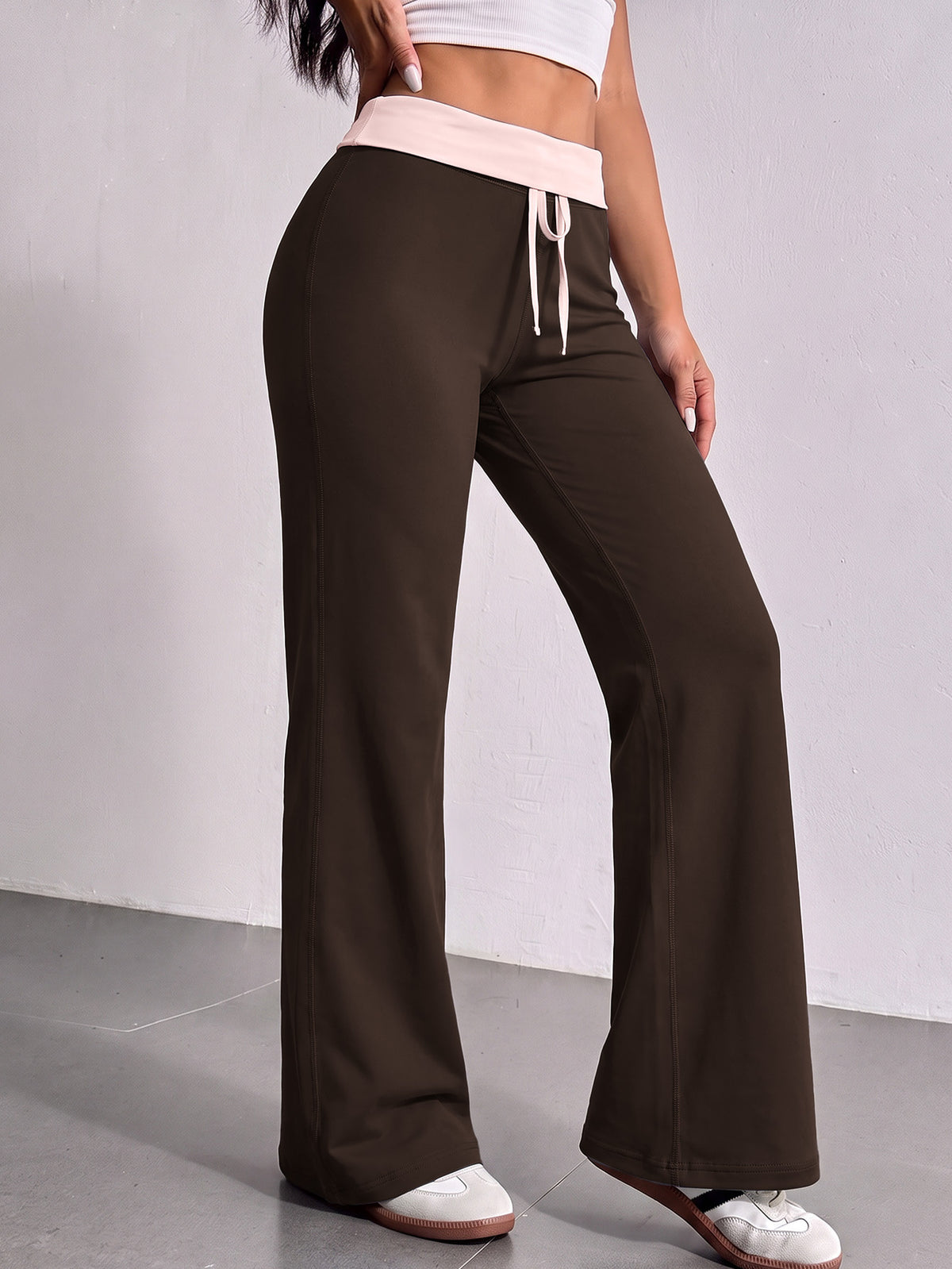Contrast Waist Drawstring Straight Yoga Pants - Coffee