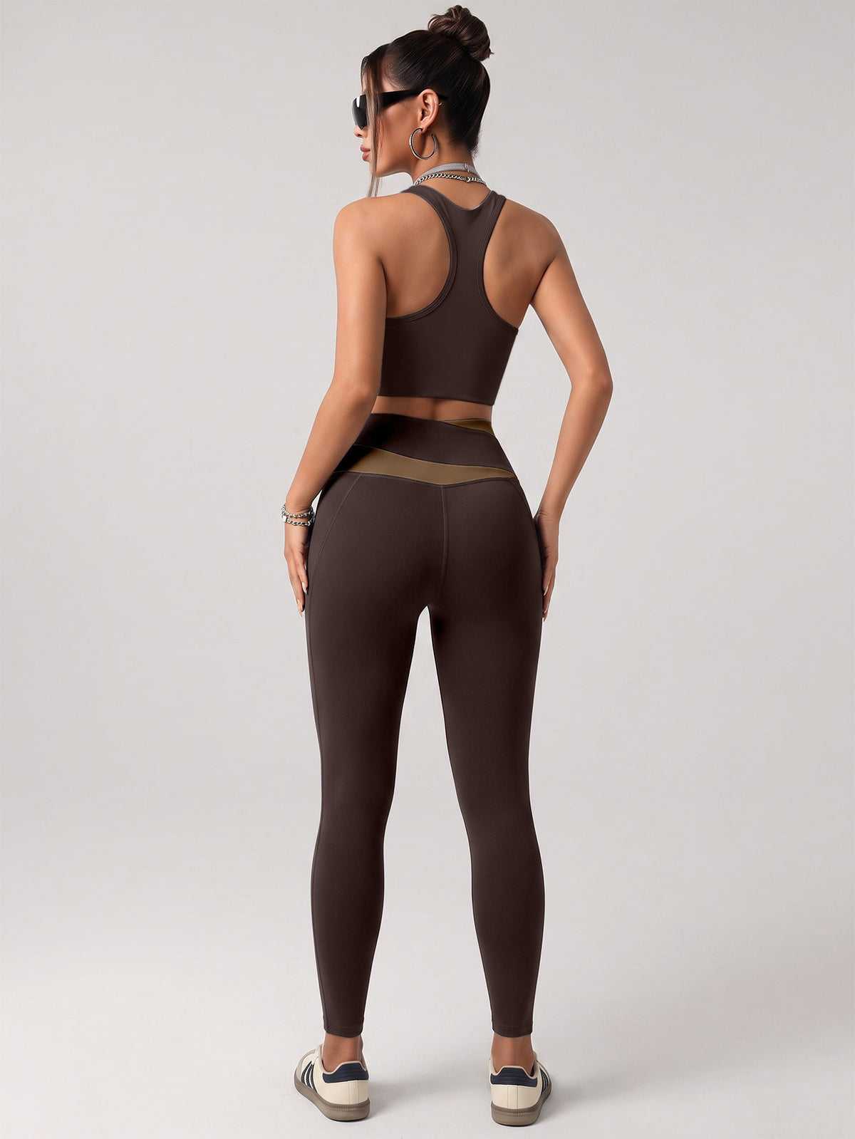 Contrast Bra & Lifting Yoga Pants Set - Brown