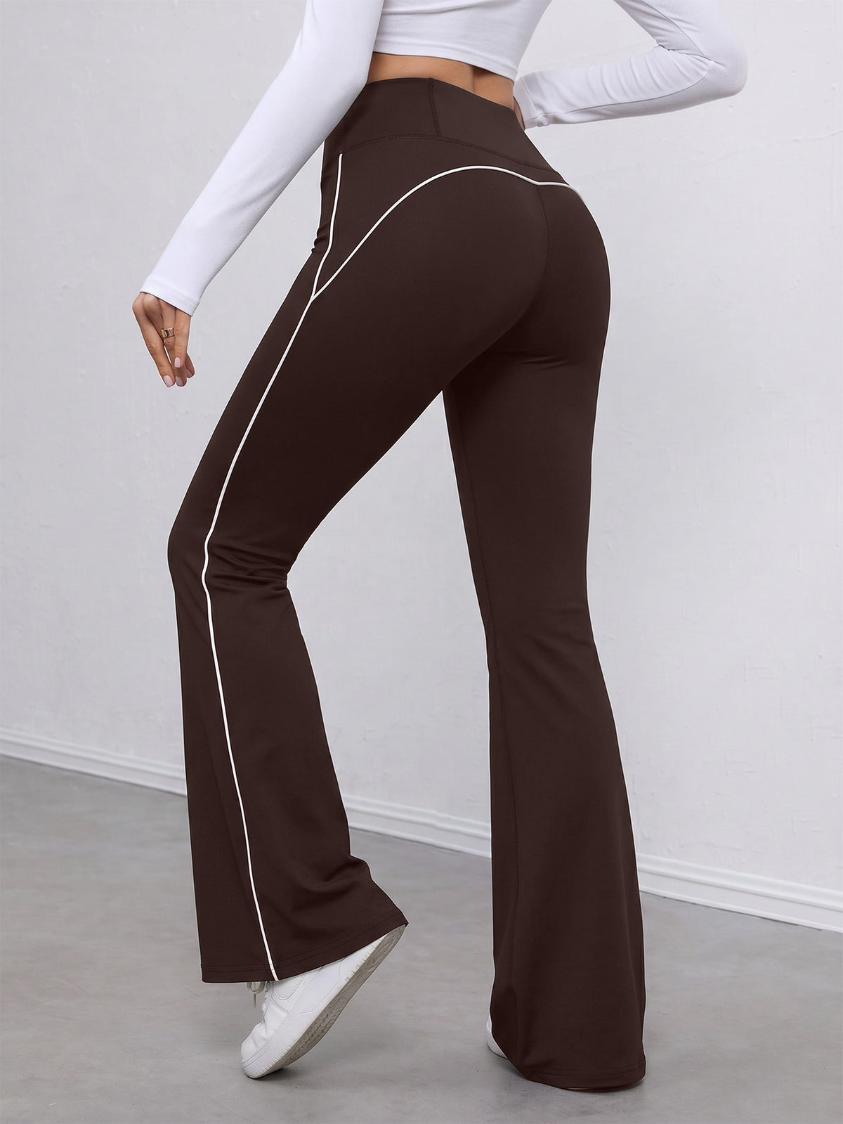 V-Front Contrast Line Flare Pants - Coffee