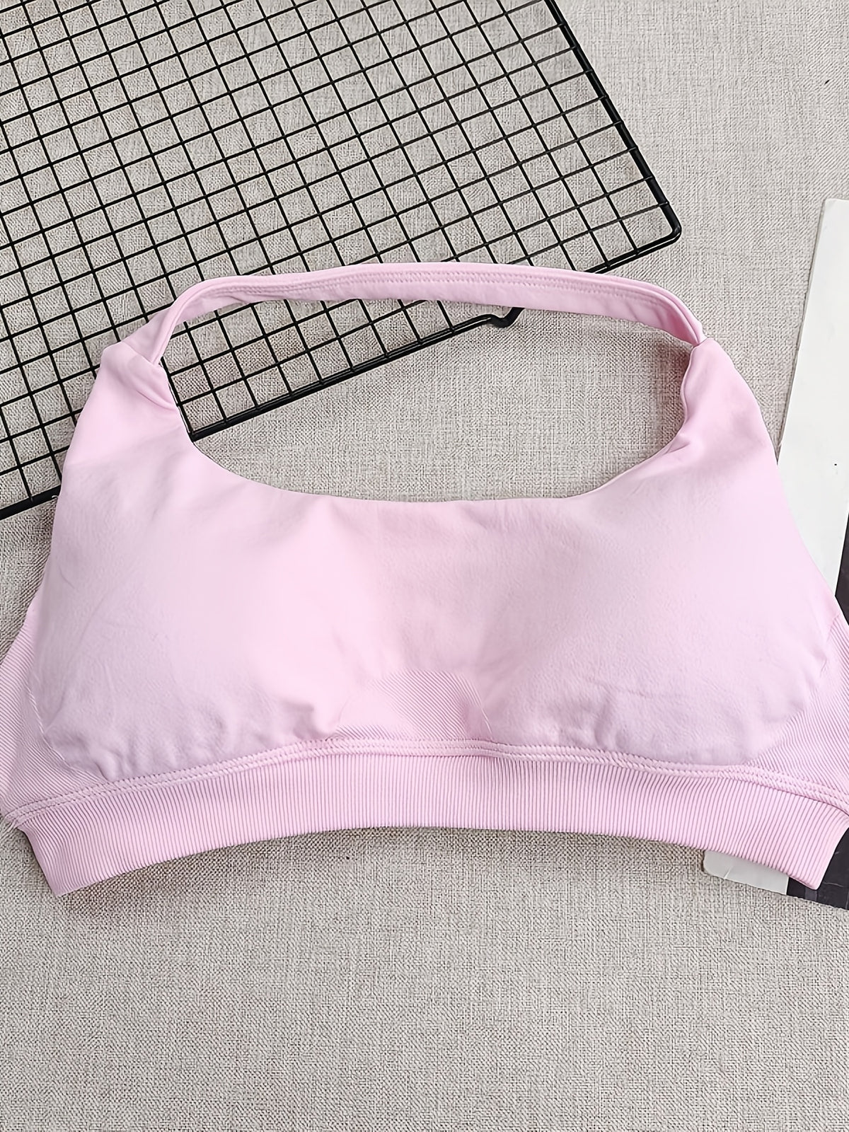 Strappy Back Solid Sports Bra - Hot Pink
