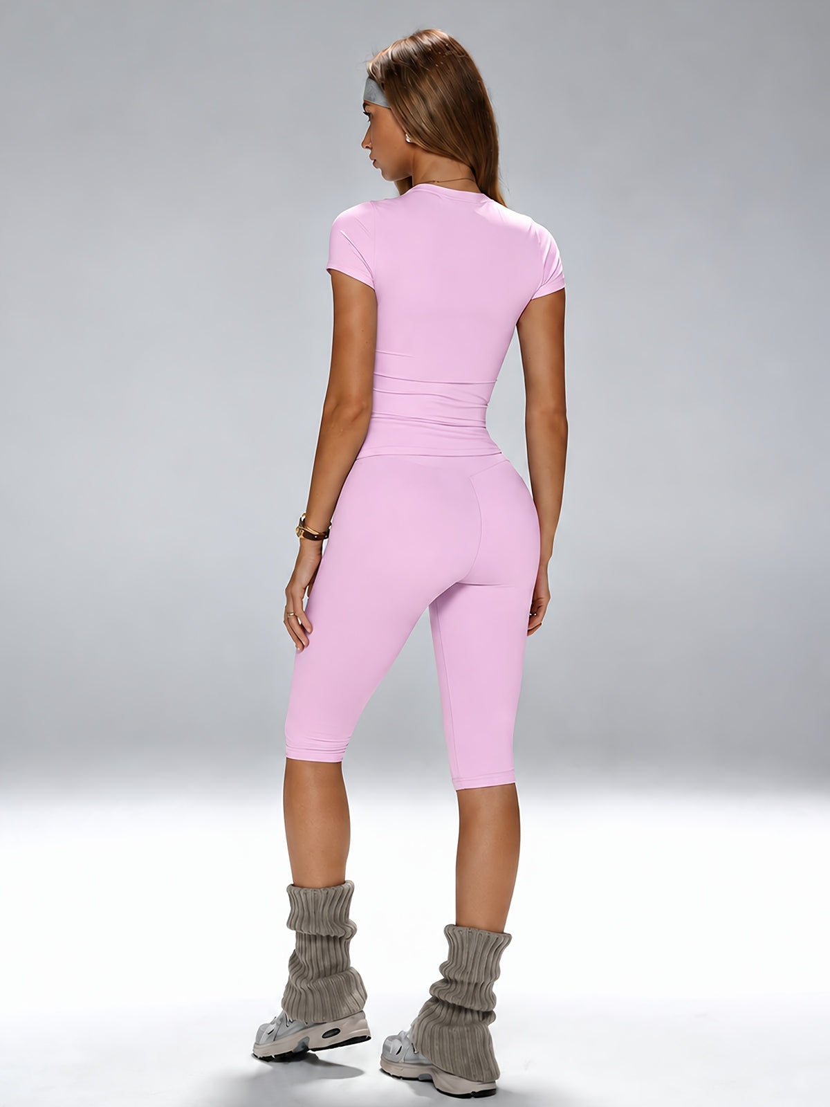 Round Neck Tee & Lifting Cropped Pants Set - Sakura Pink