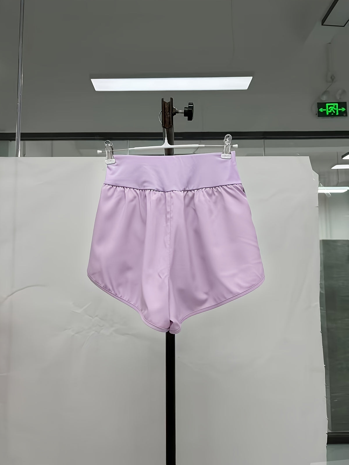 Loose Fit Yoga Shorts - Light Purple