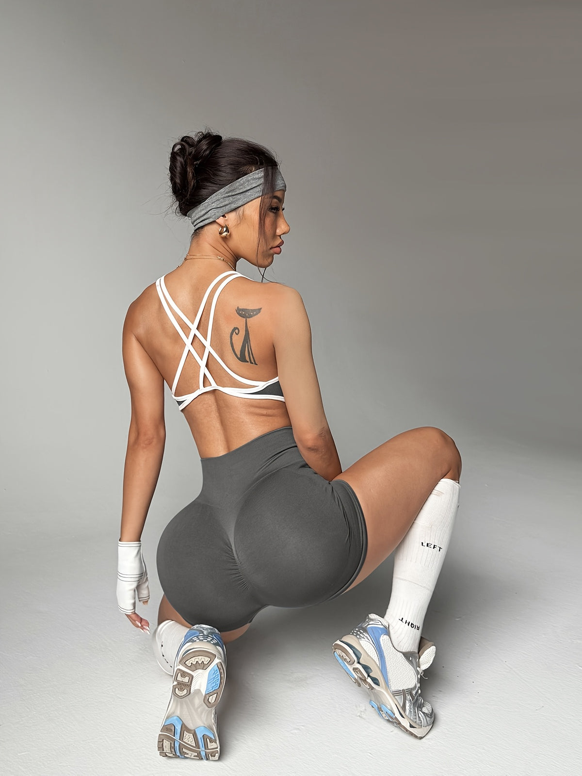 Seamless Stretch Sports Bra & Shorts Set - Dark Gray