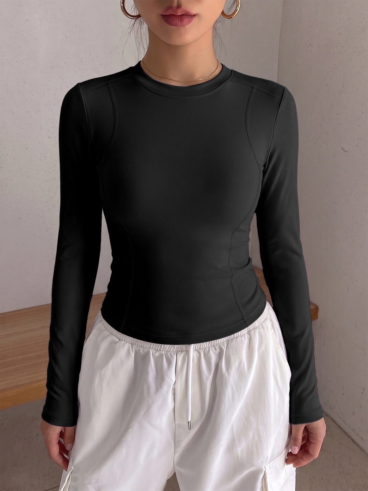 Round Neck Shaping Long Sleeve Top - Black