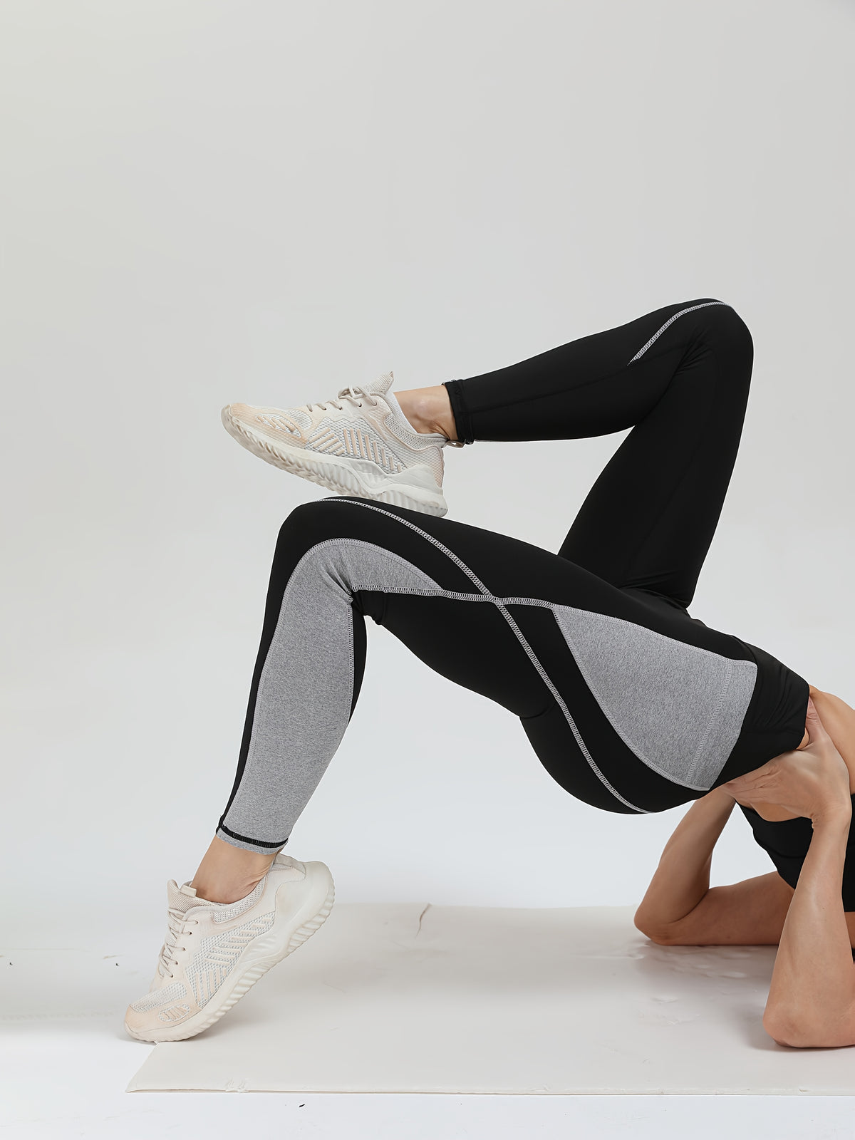 Two-Tone Running Tight Leggings - Black Gray