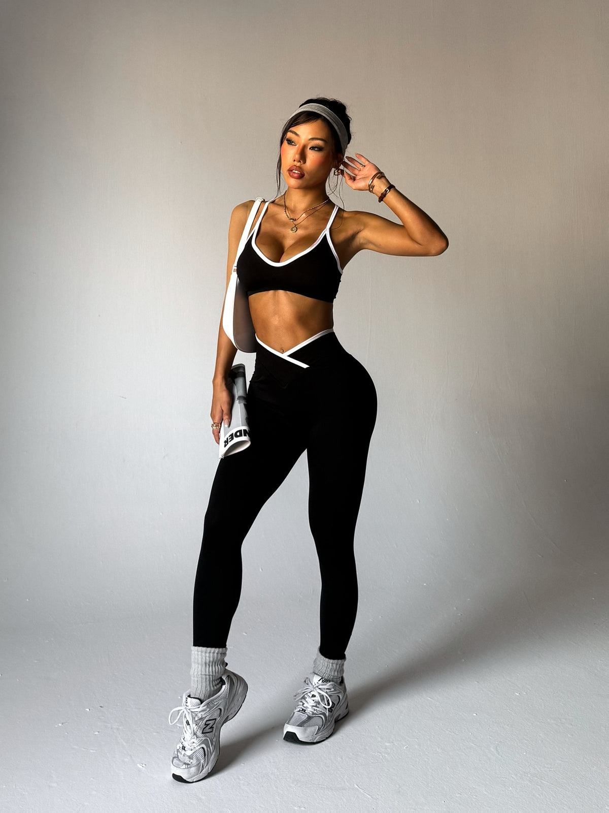 Cross Back Bra & Leggings Set - Black