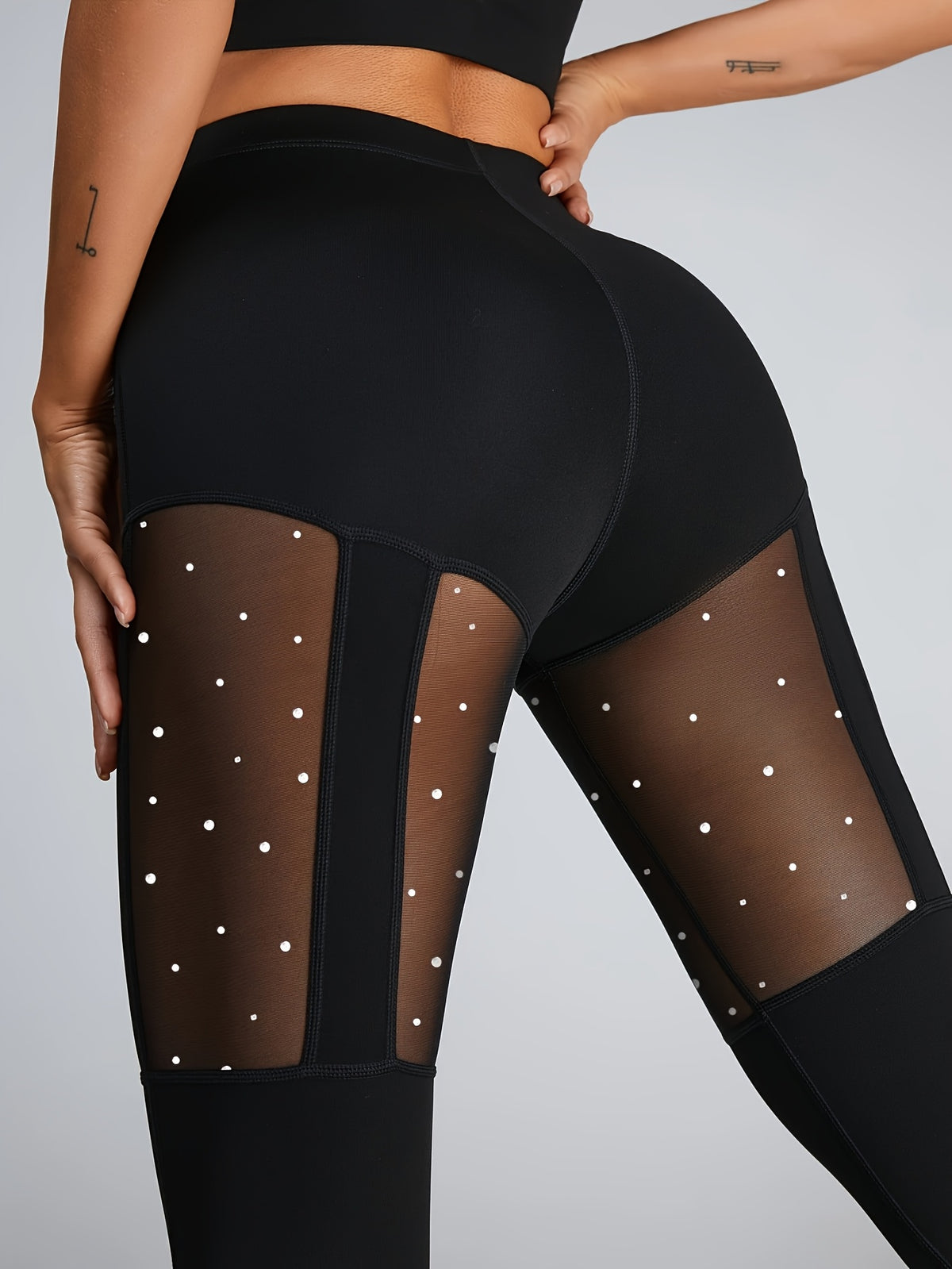 Mesh Paneled Quick-Dry Yoga Leggings - Black Studded
