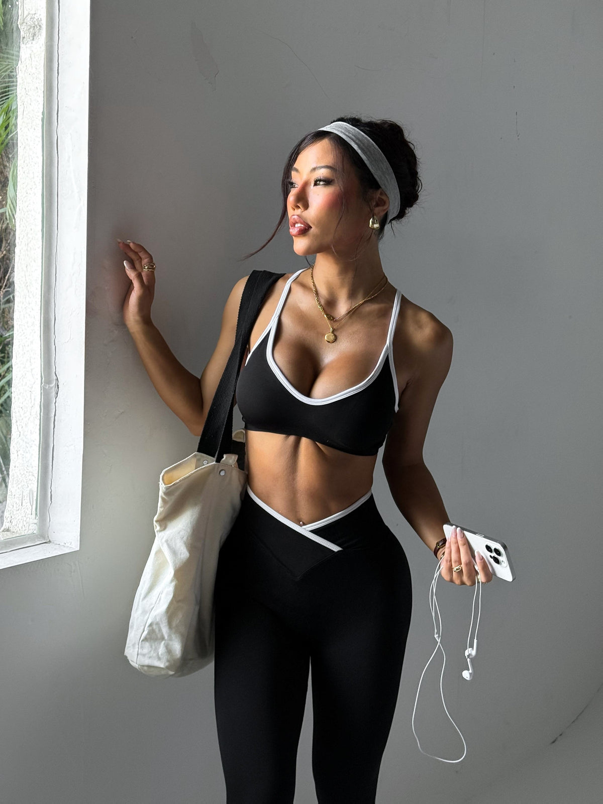 Cross Back Bra & Leggings Set - Black