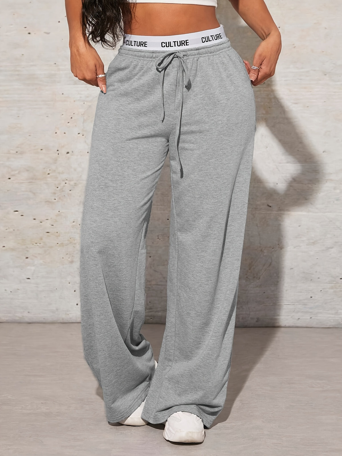 Contrast Lettering Wide Band Sweatpants - Grey