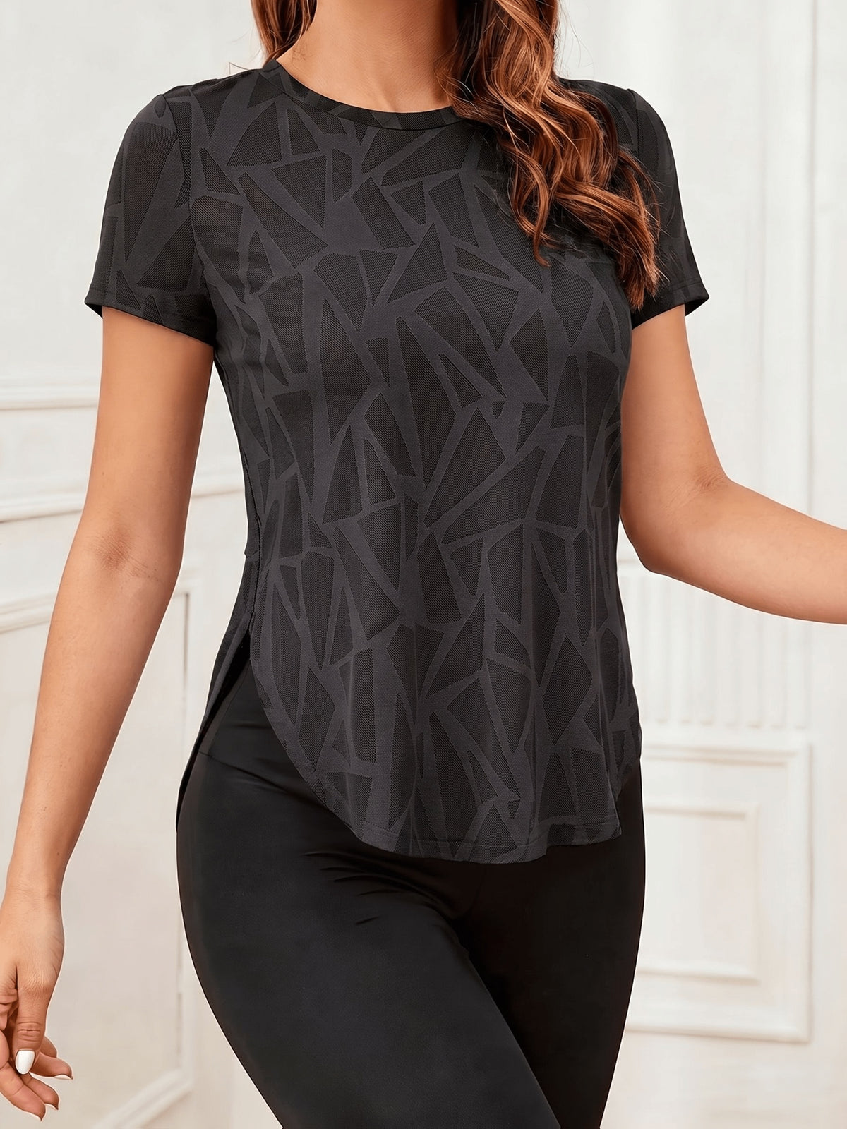 Jacquard Curved Hem Sports Tee - Black