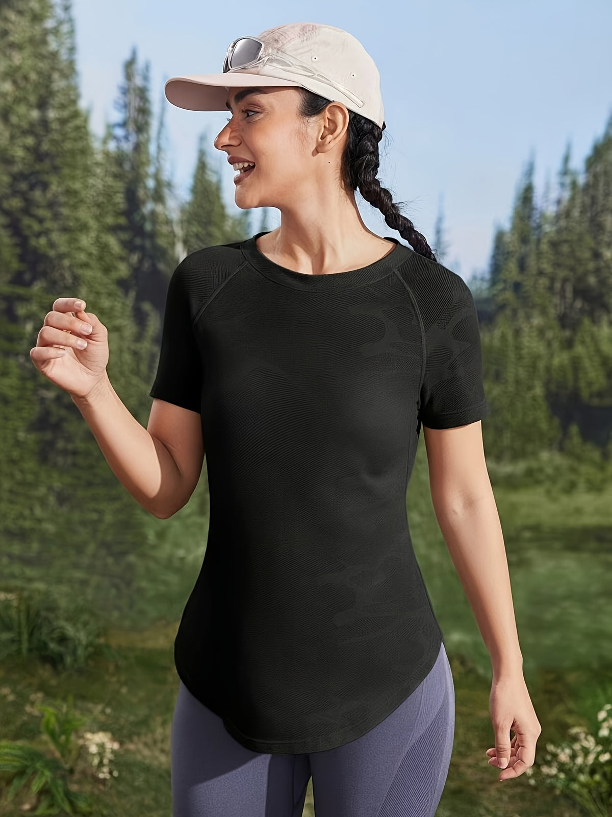 Mesh Back Curved Hem Sport Tee - Black