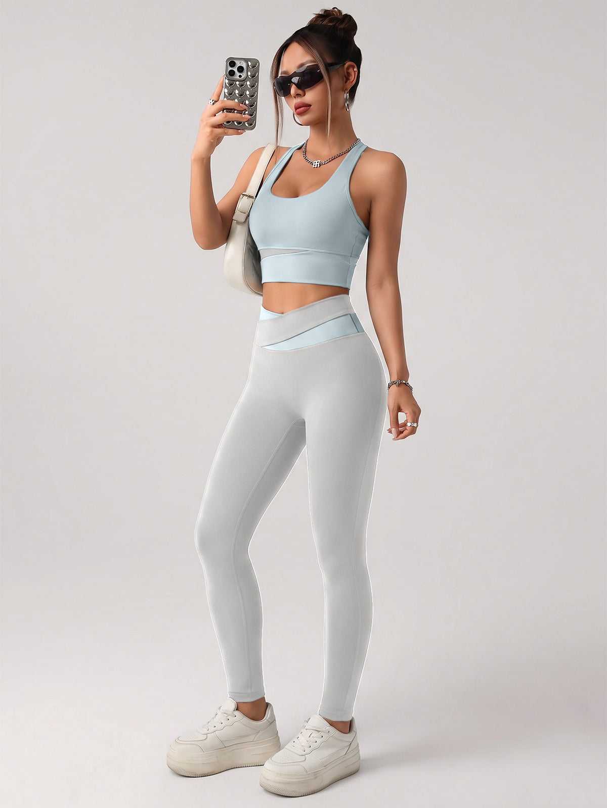 Contrast Bra & Lifting Yoga Pants Set - Light Blue & Light Grey