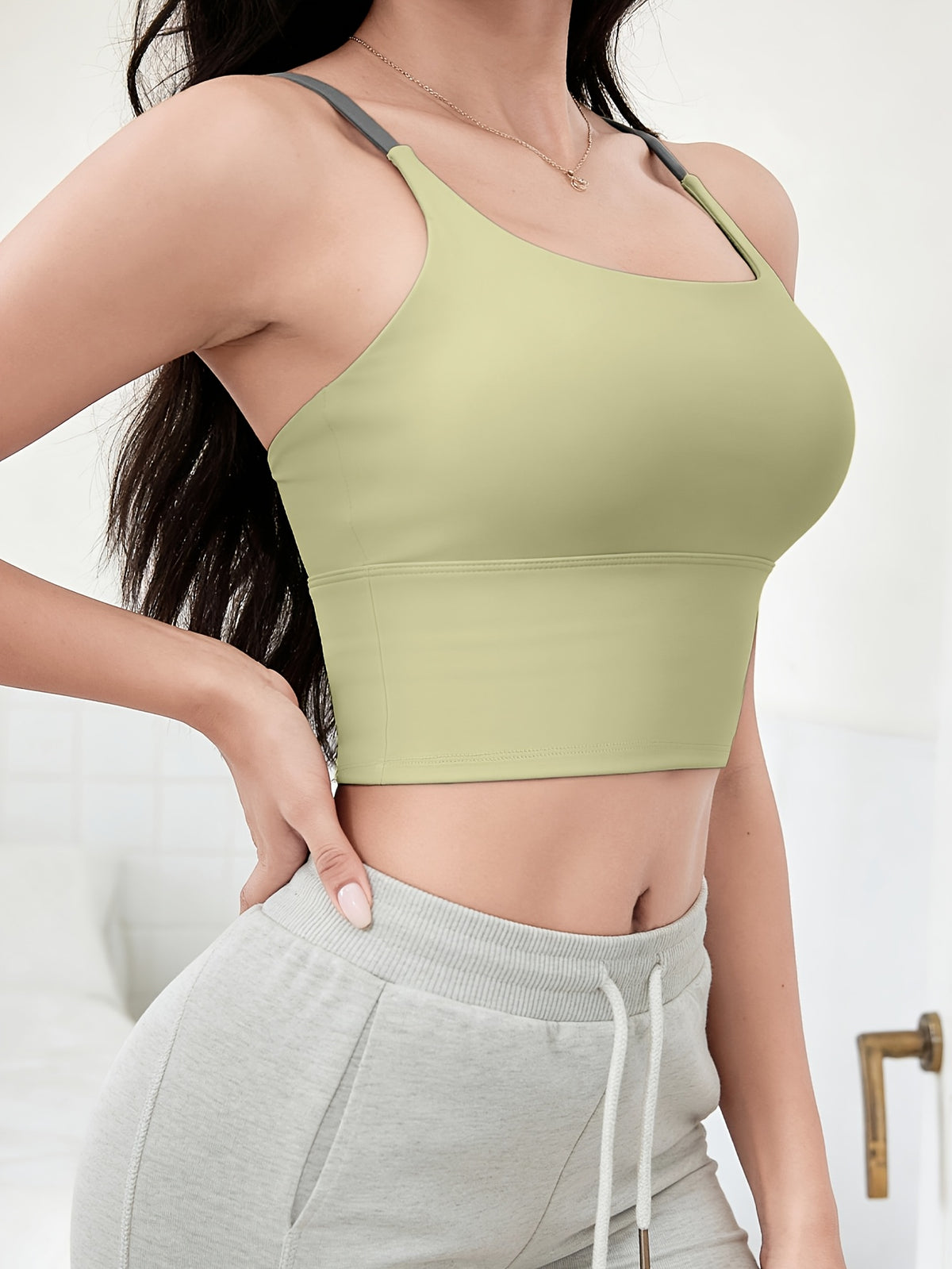 Strappy Backless Gathering Sports Bra - Light Green