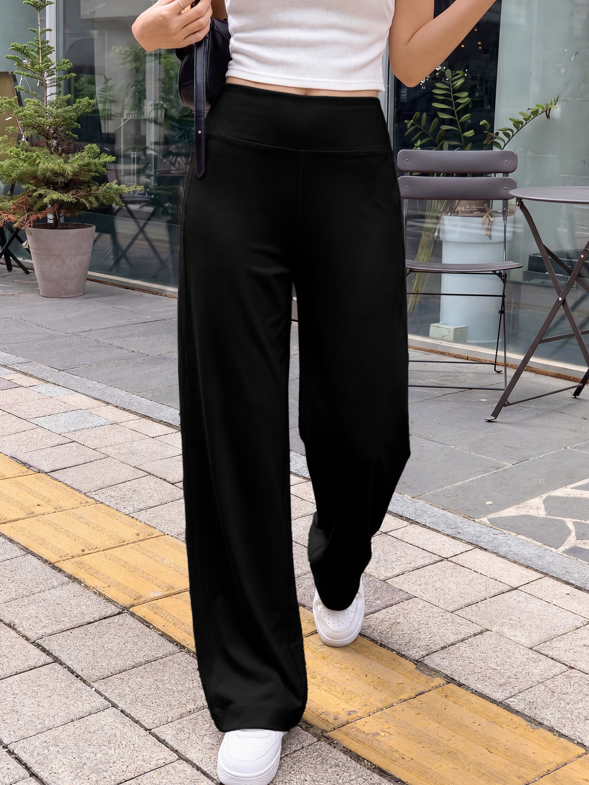 Back Pocket Straight Leg Stretch Pants - Black