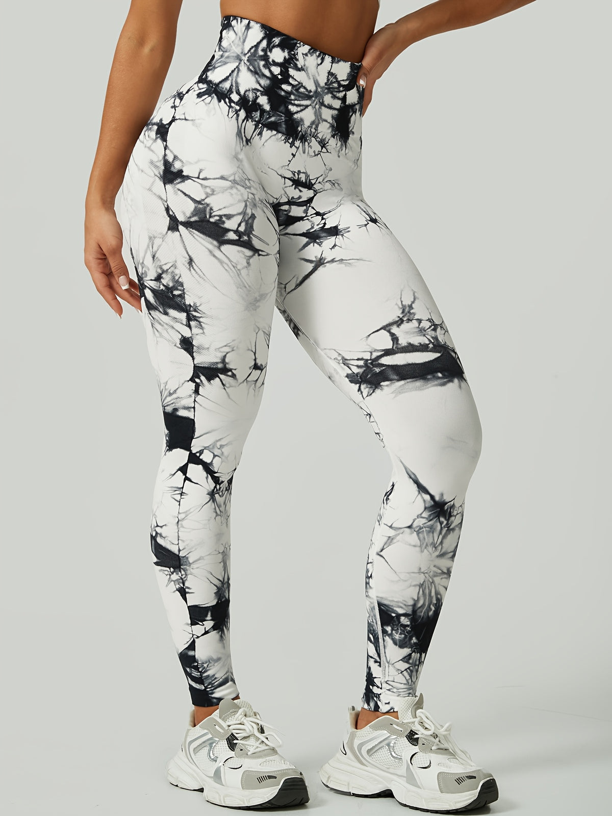 Tie Dye Seamless Leggings - Black & White Tie Dye