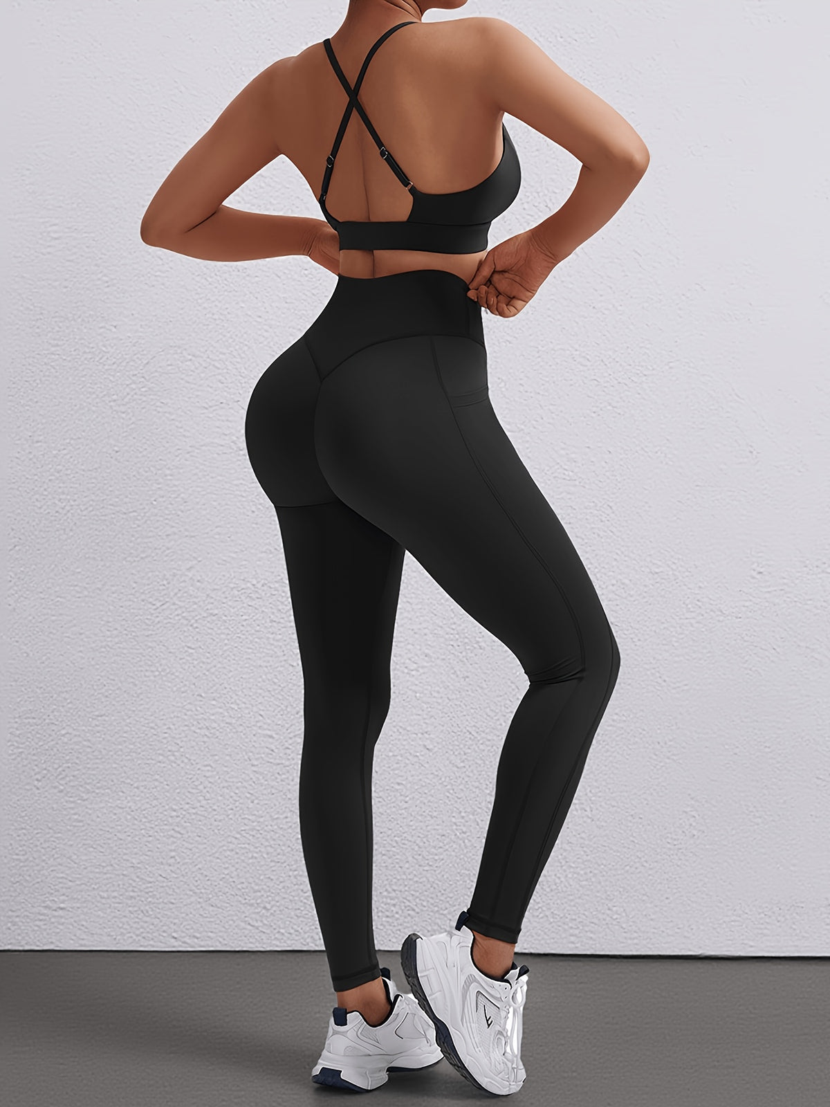 Spaghetti Strap Bra & Pocket Leggings Set - Black