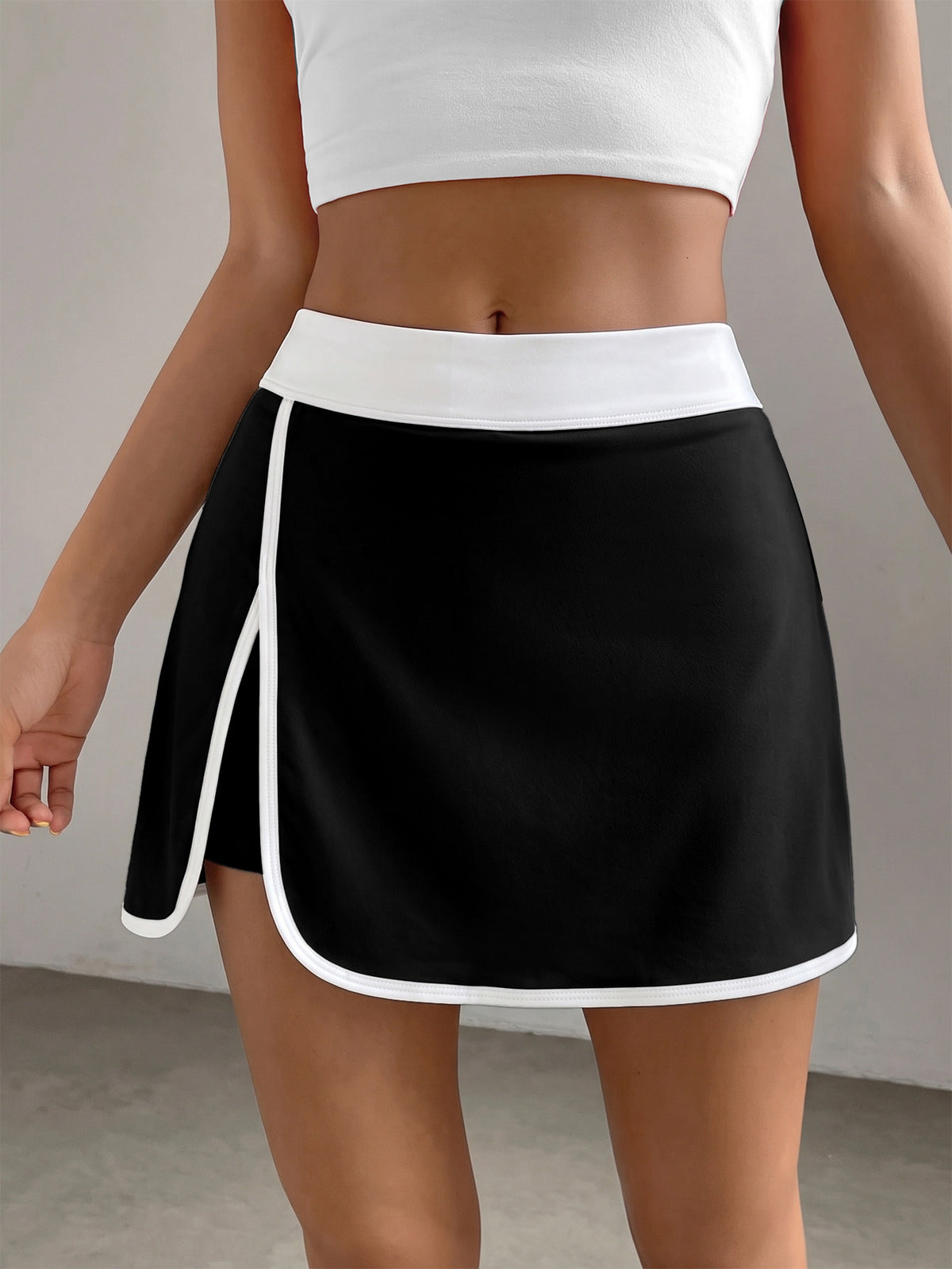 Contrast Waistband Side Slit Tennis Skirt - Black