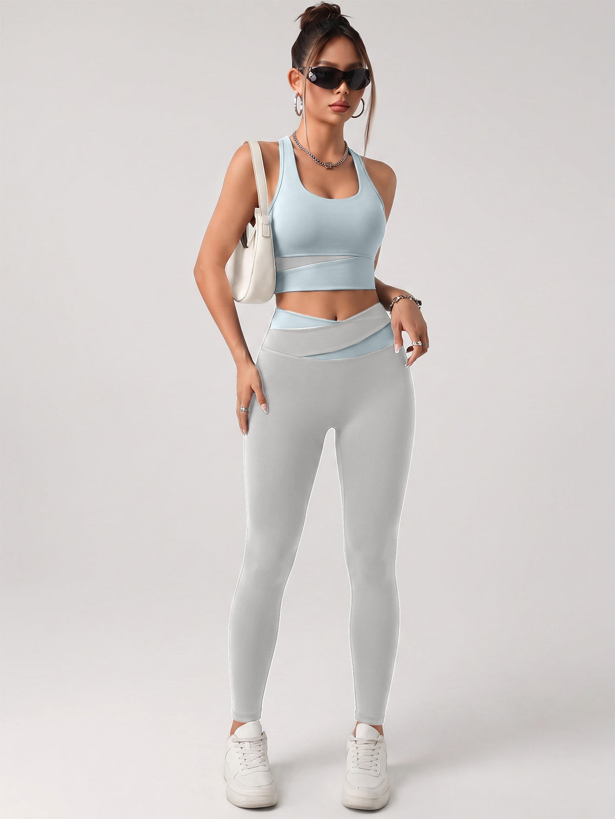 Contrast Bra & Lifting Yoga Pants Set - Light Blue & Light Grey