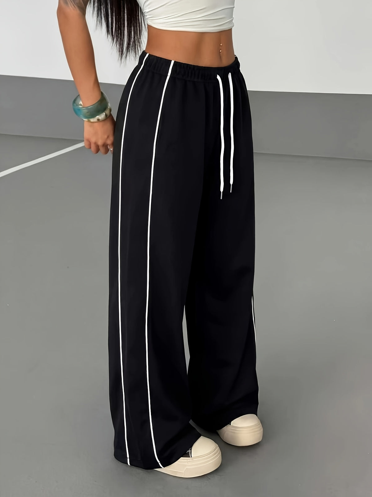Contrast Stitch Drawstring Wide Leg Pants - Black