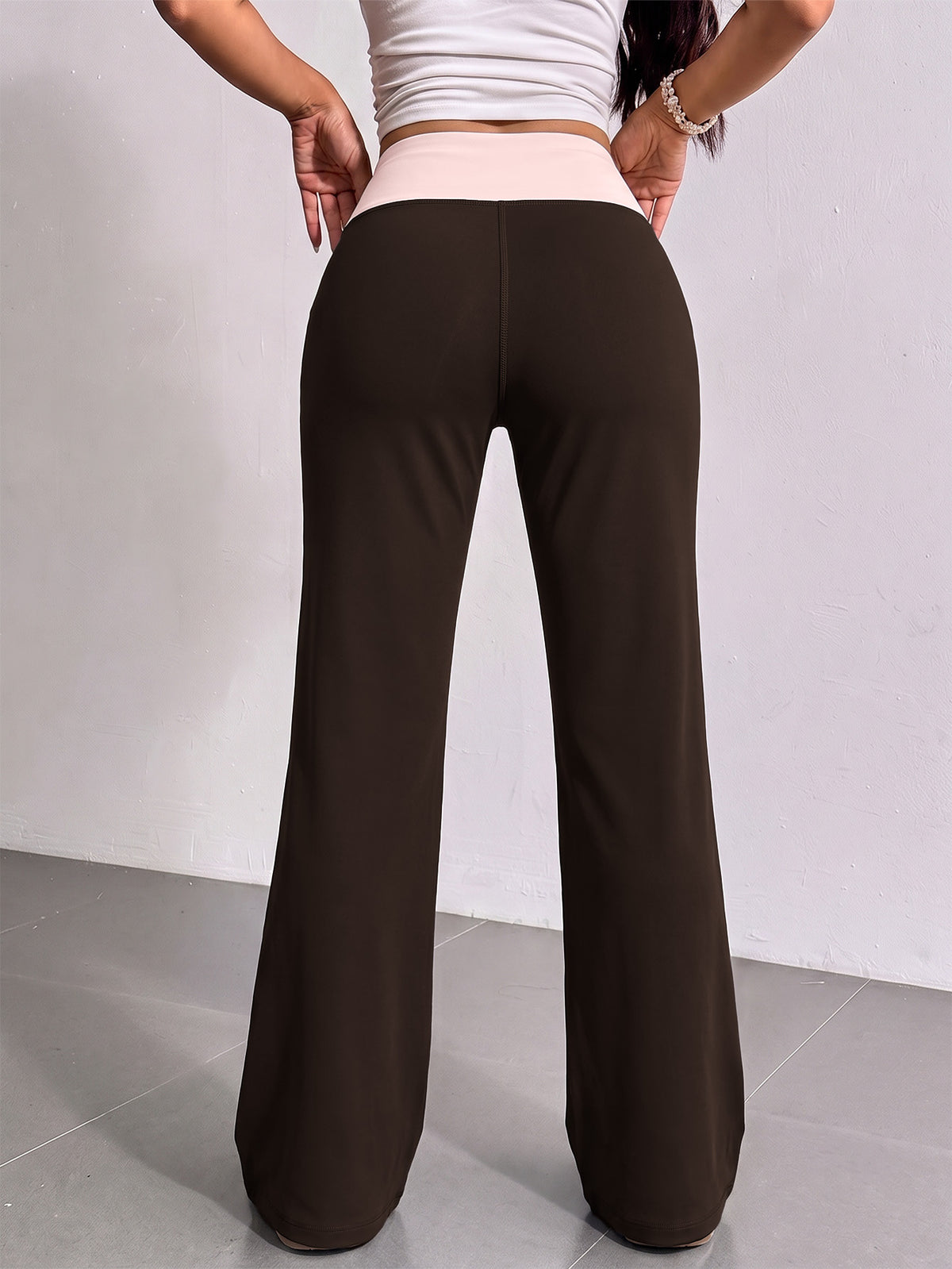 Contrast Waist Drawstring Straight Yoga Pants - Coffee