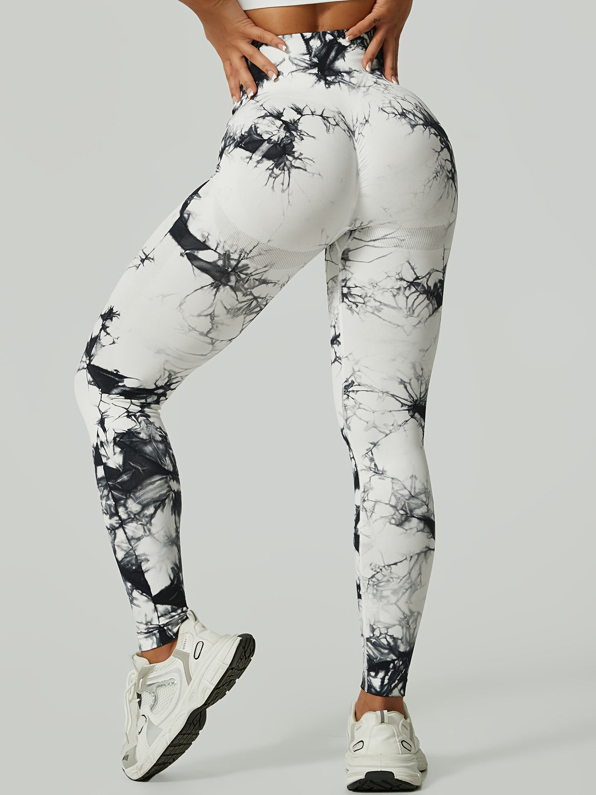 Tie Dye Seamless Leggings - Black & White Tie Dye