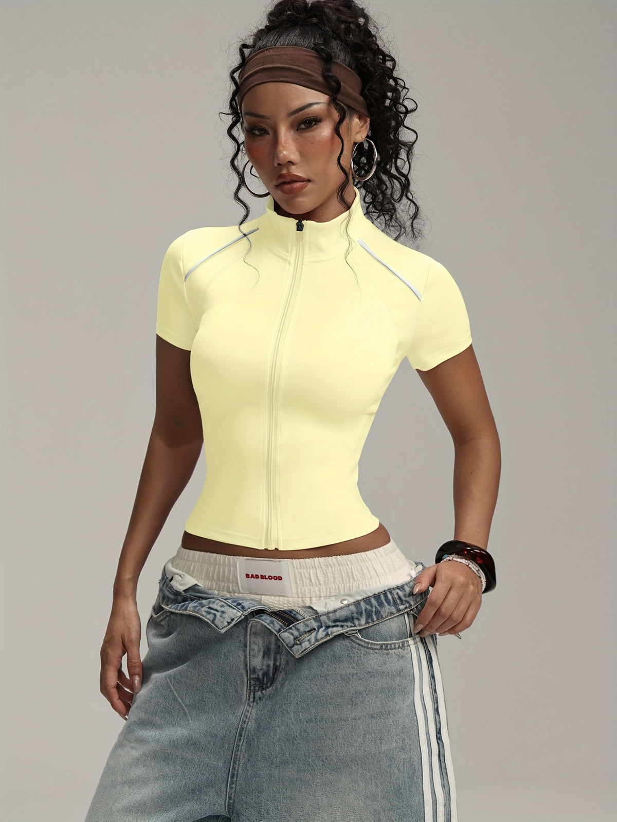 Short Sleeve Zip Front Crop Top - Cream